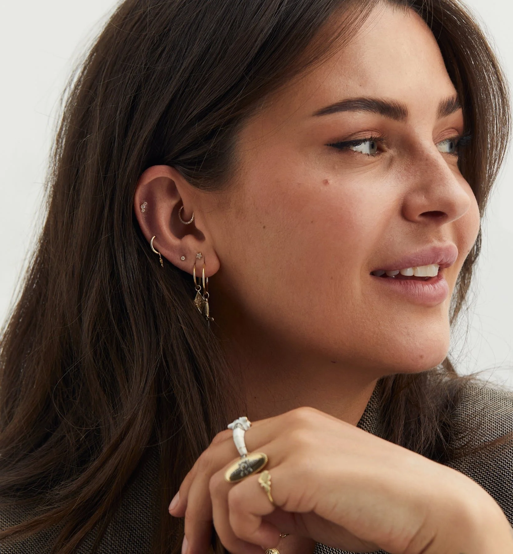 Crescent Moon Piercing Front 14K - Image 3