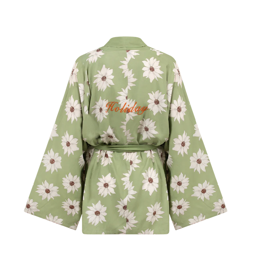 White Lotus Dreams Kimono - Image 3
